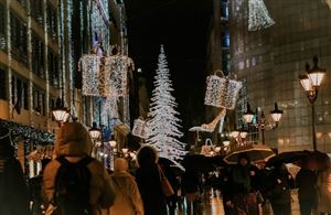 Chợ Giáng sinh sớm ở Budapest