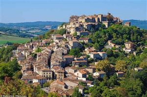 Lạc lối trước 5 ngôi làng đẹp nhất nước Pháp năm 2022, khung cảnh đẹp như tranh