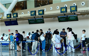 Mùng 1 Tết, giá vé máy bay từ TPHCM đi Hà Nội thấp bất ngờ