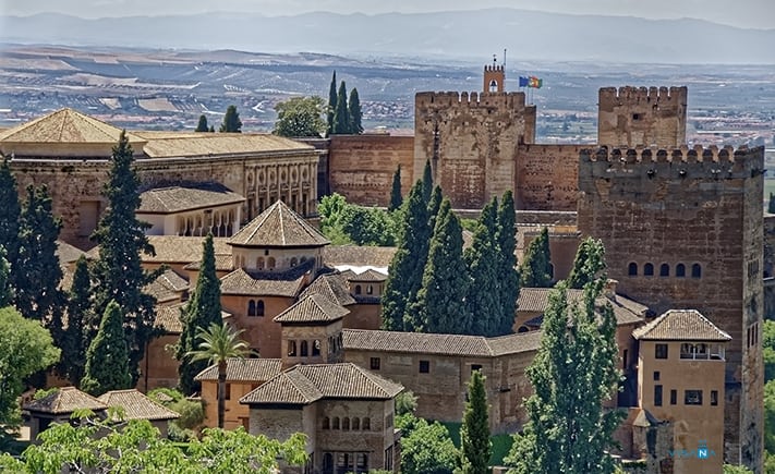 Granada du lịch tây ban nha