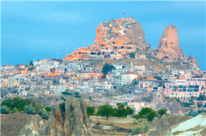 Khám phá ngôi làng Uchisar điểm đến bình yên giữa Cappadocia