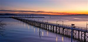 White Rock Pier, Canada - Nơi Giao Thoa Giữa Biển Cả và Bầu Trời