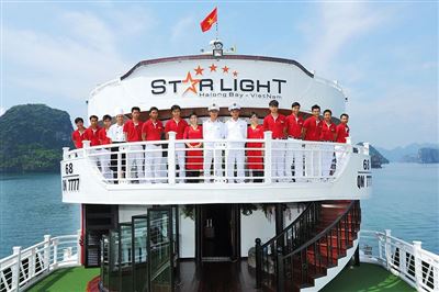Du thuyền Starlight 5 sao sang trọng bậc nhất tại Vịnh Hạ Long
