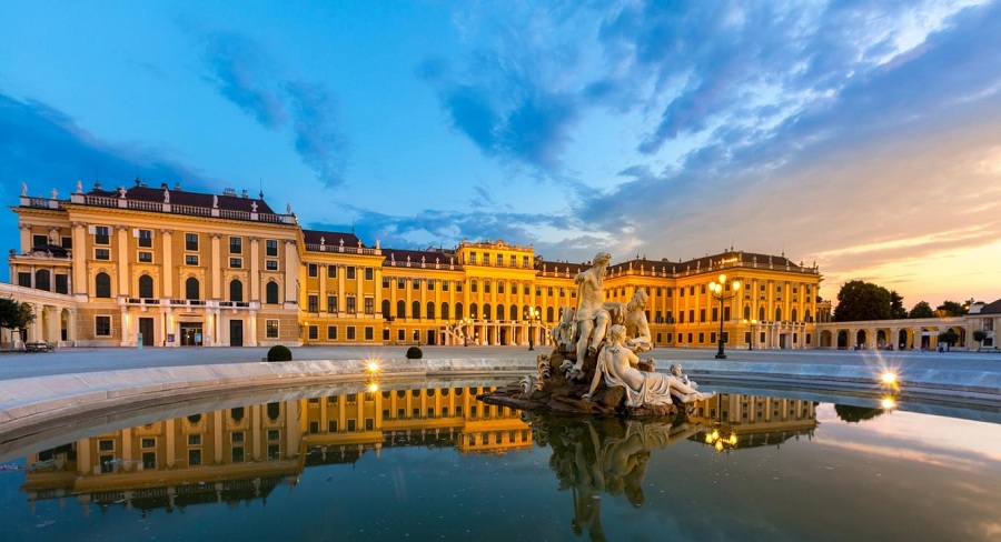 Cung điện mùa hè Schönbrunn Palace